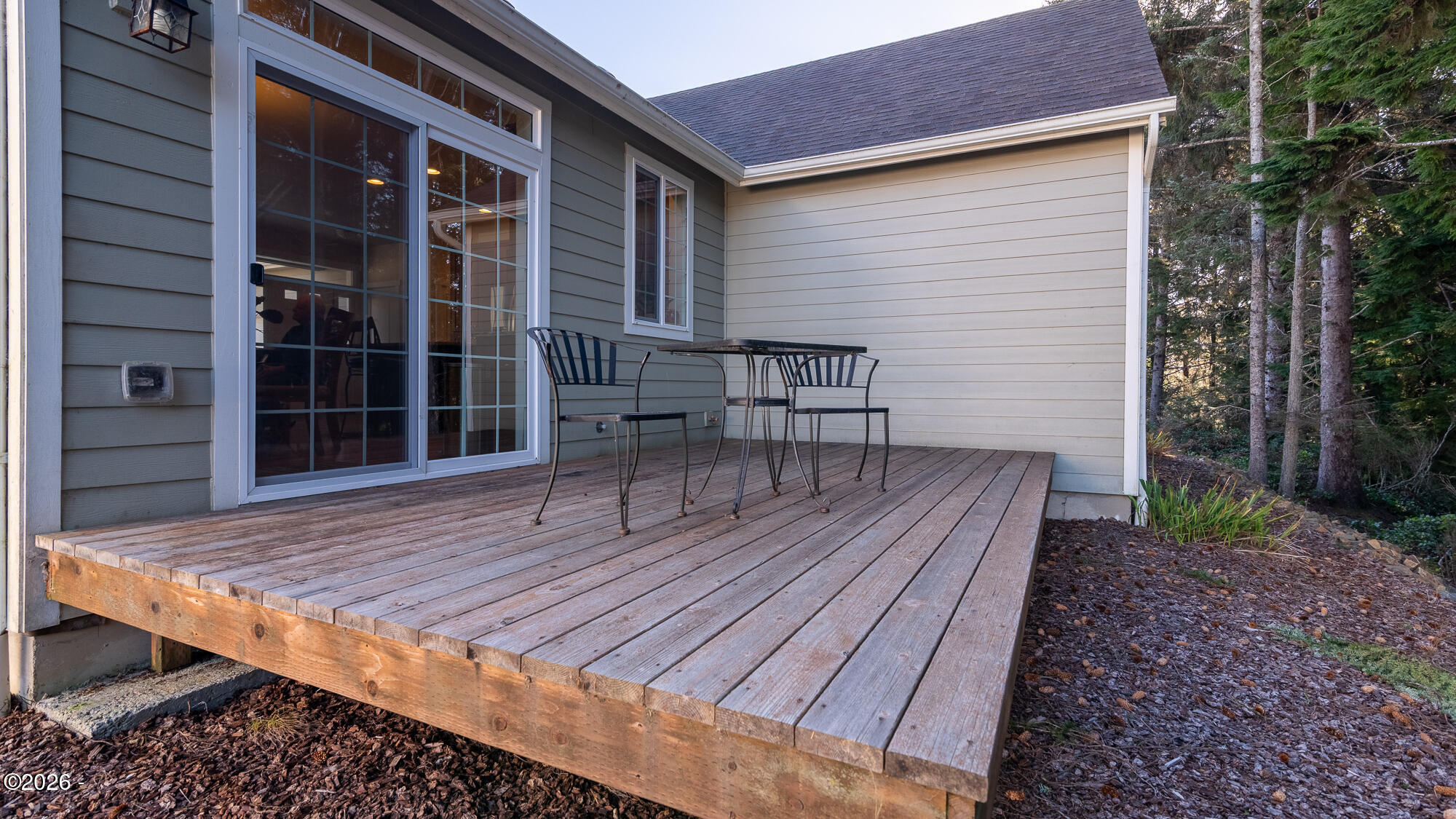 4161 Southeast Inlet Avenue Lincoln City, OR 97367 - Photo 25 of 38 Back Deck