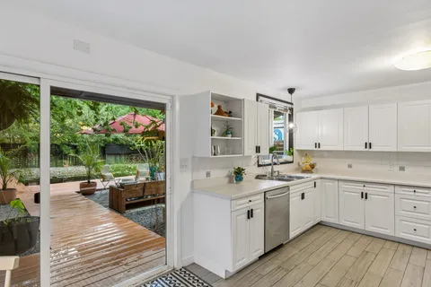 $595,000 | 1428 Corona Drive, Austin, TX 78723