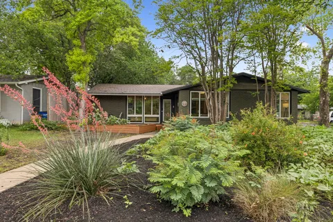 $595,000 | 1428 Corona Drive, Austin, TX 78723