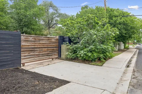 $595,000 | 1428 Corona Drive, Austin, TX 78723