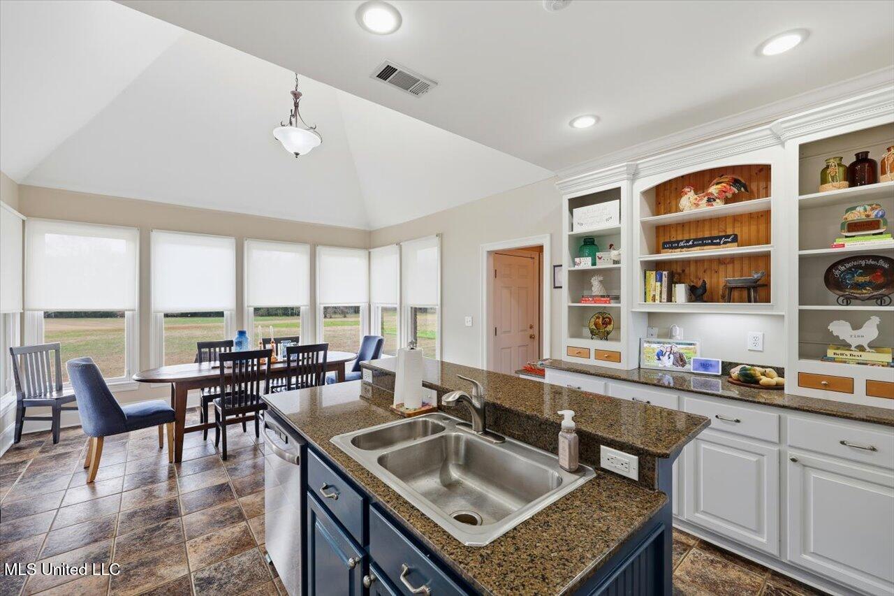 298 Quail Hollow Madison, MS 39110 - Photo 18 of 54 18-298 Quail Hollow _ Home Tours MS