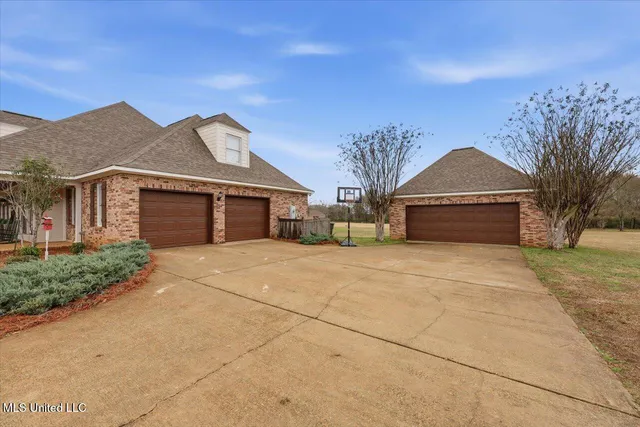 $604,900 | 298 Quail Hollow, Madison, MS 39110