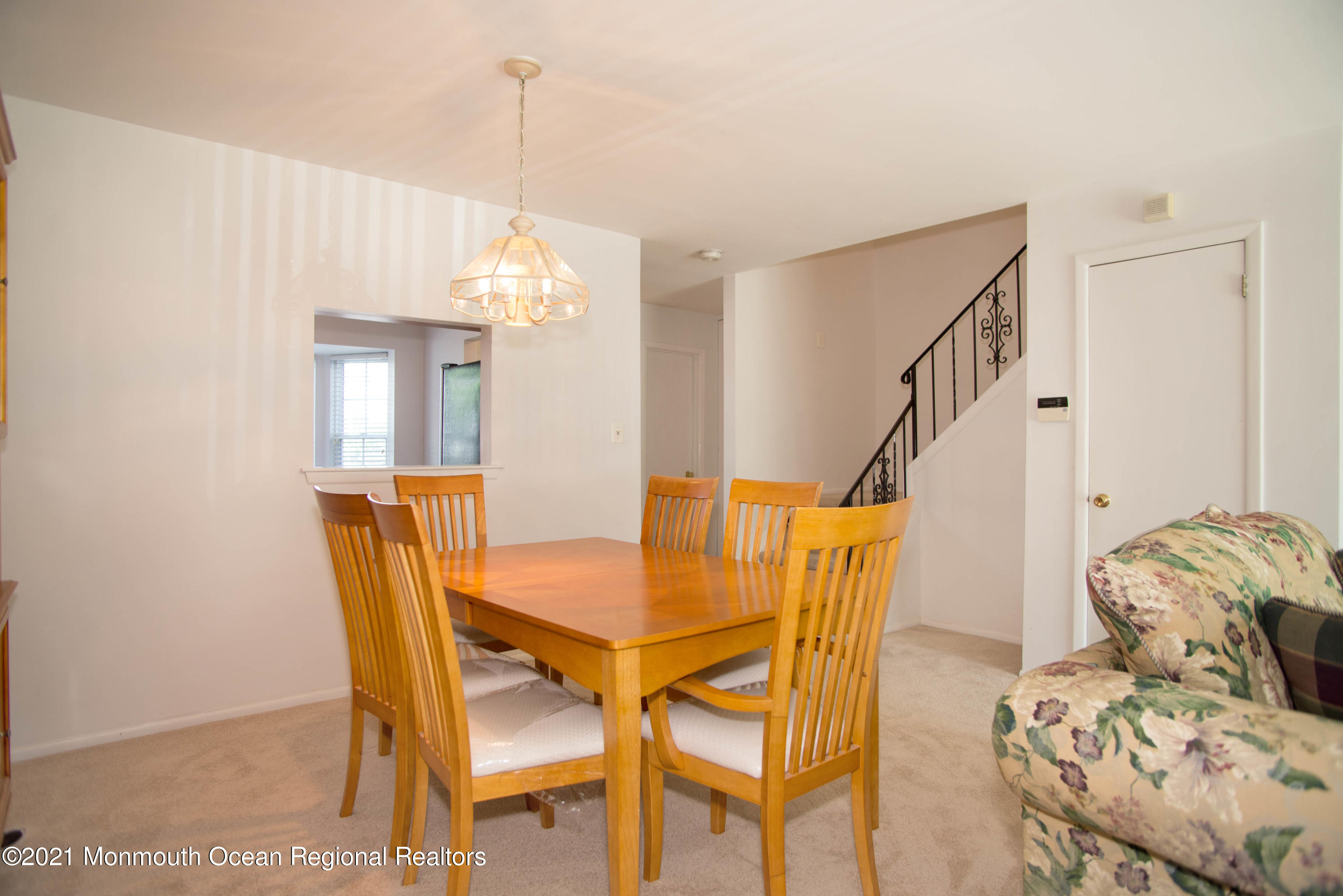 60 County Road, Unit B007 Cliffwood, NJ 07721 - Photo 11 of 26 _RMJ1437 dining room