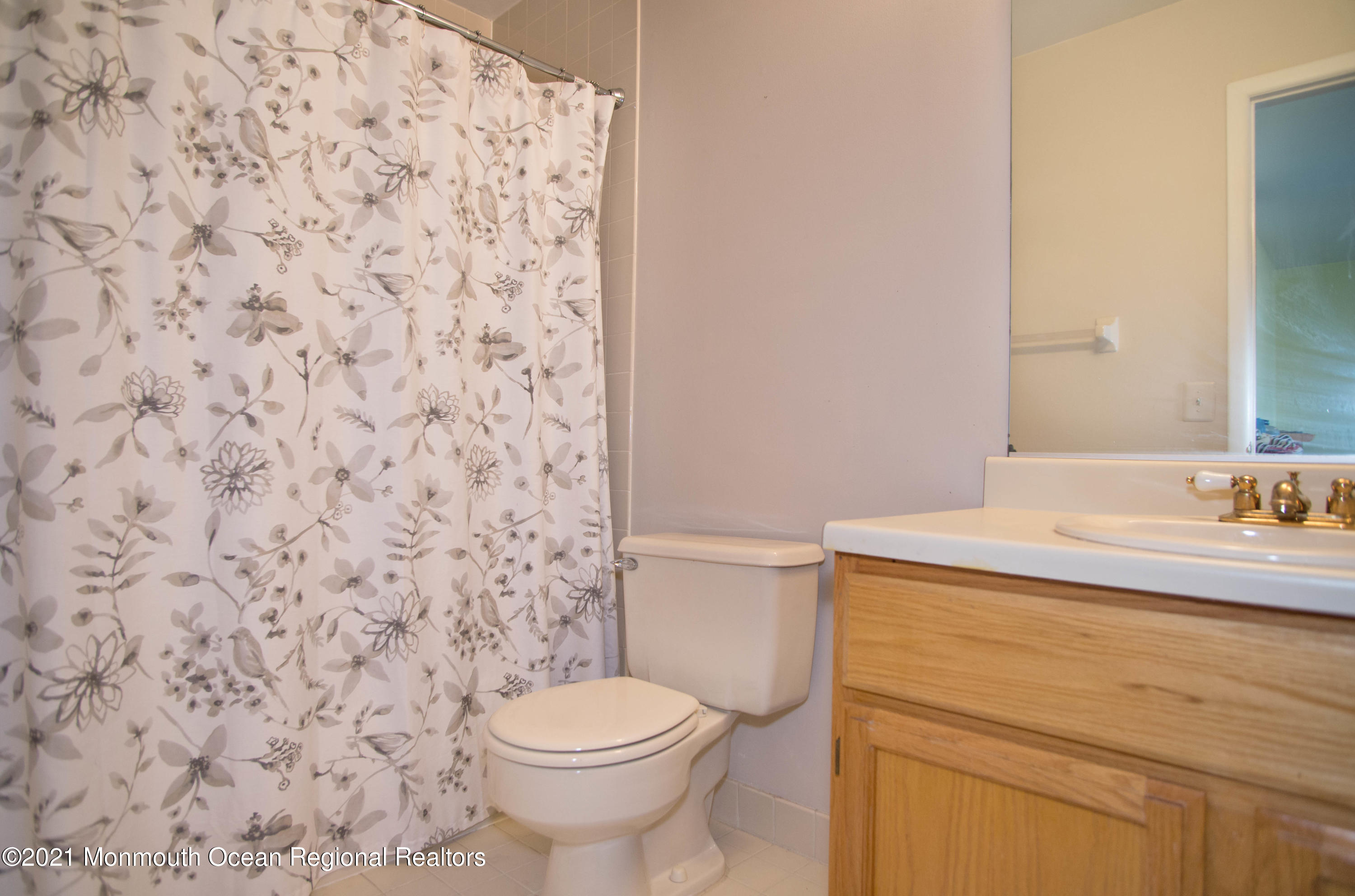60 County Road, Unit B007 Cliffwood, NJ 07721 - Photo 20 of 26 _RMJ1417 bathroom 2
