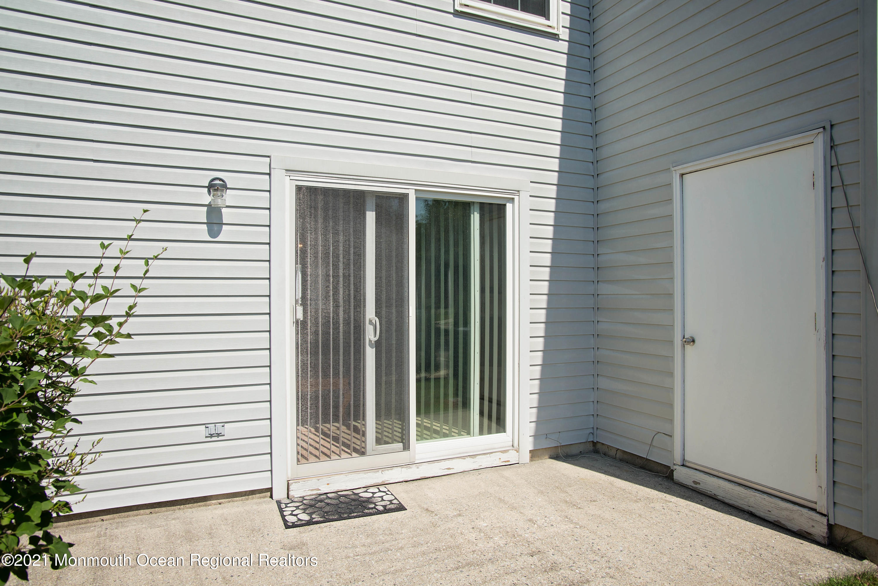 60 County Road, Unit B007 Cliffwood, NJ 07721 - Photo 24 of 26 _RMJ1452 patio
