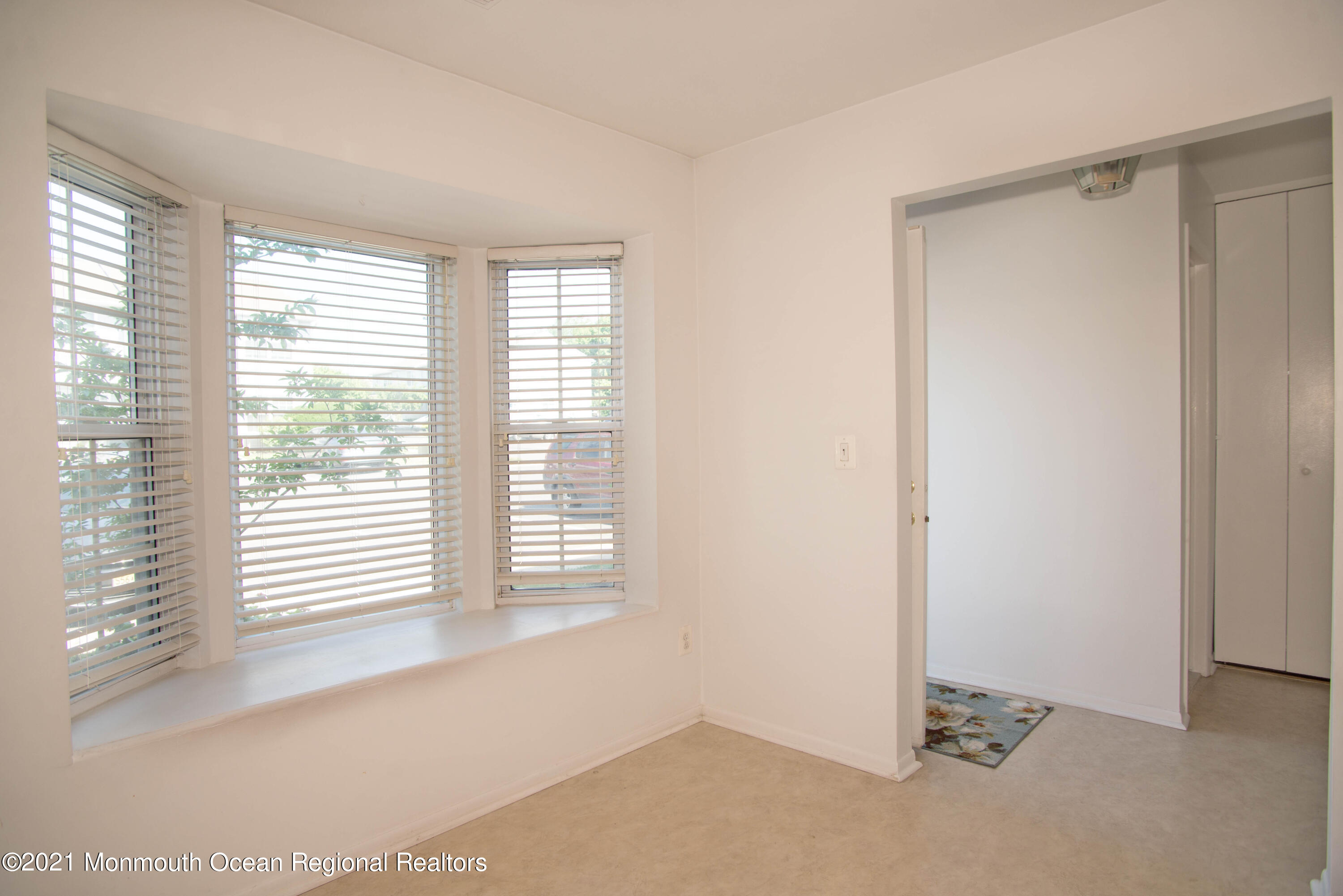 60 County Road, Unit B007 Cliffwood, NJ 07721 - Photo 5 of 26 _RMJ1428 kitchen
