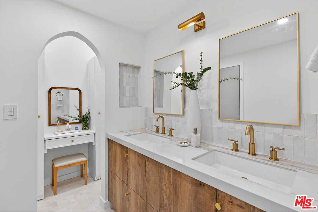 1443 25th Street, Unit 2 Santa Monica, CA 90404 - Photo 27 of 33