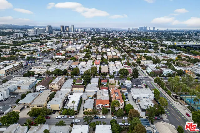 $1,225,000 | 1443 25th Street, Unit 2, Santa Monica, CA 90404