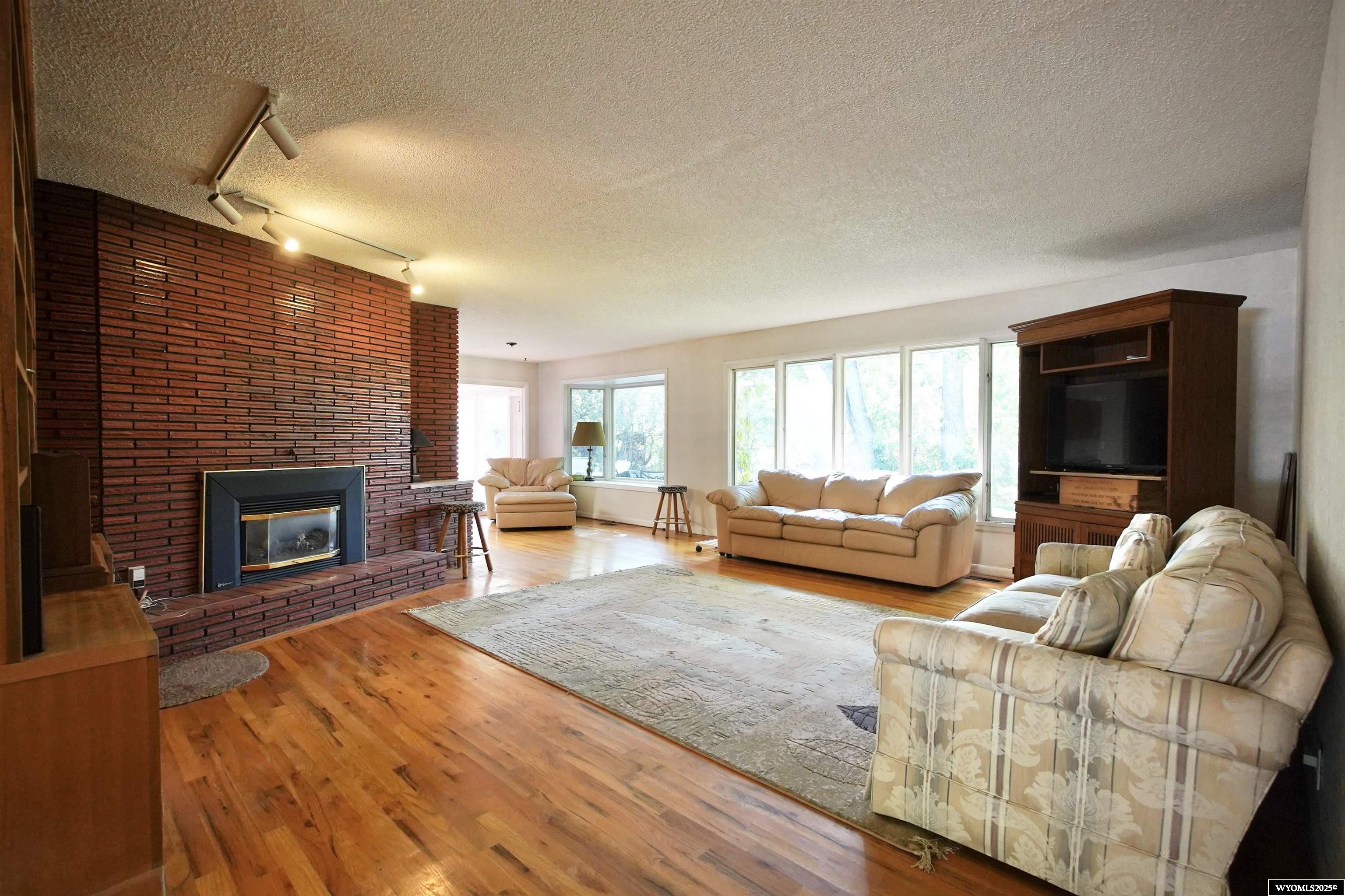 2001 Lynwood Place Casper, WY 82604 - Photo 13 of 48