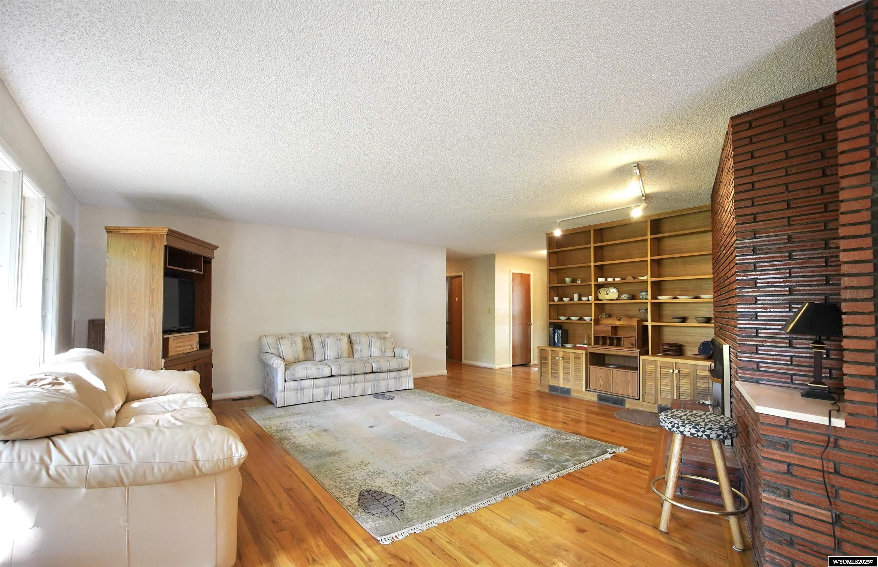 2001 Lynwood Place Casper, WY 82604 - Photo 14 of 48