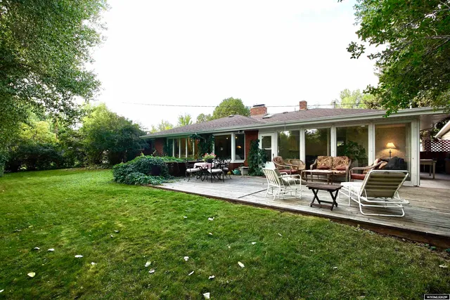 $435,000 | 2001 Lynwood Place, Casper, WY 82604