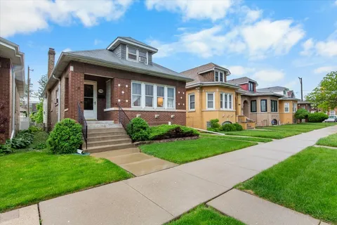 $330,000 | 3130 North Monitor Avenue, Chicago, IL 60634
