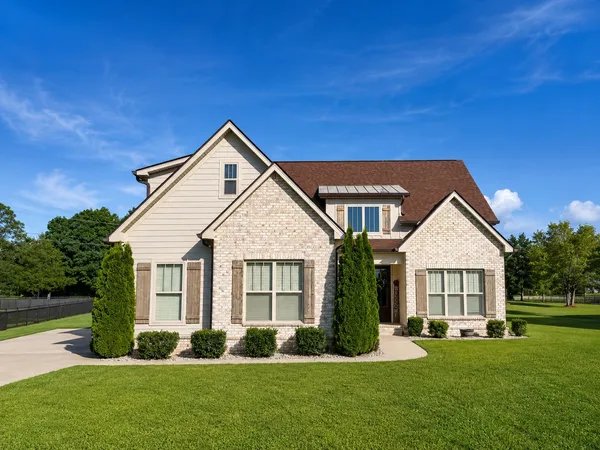 $660,000 | 2040 Trout Trail, Murfreesboro, TN 37129