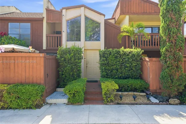 $3,150 | 6704 Southwest 114th Place, Unit F, Miami, FL 33173