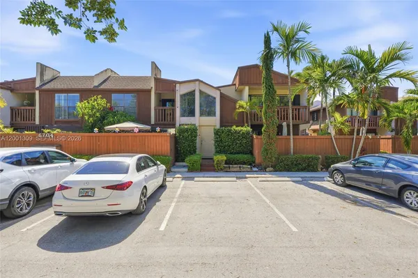 $3,150 | 6704 Southwest 114th Place, Unit F, Miami, FL 33173