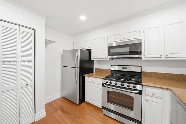 $3,150 | 6704 Southwest 114th Place, Unit F, Miami, FL 33173