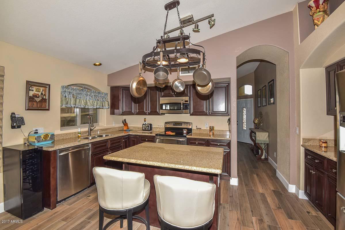 6410 West Escuda Road Glendale, AZ 85308 - Photo 11 of 31 Kitchen-Island