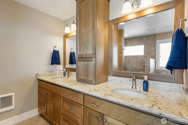 $1,599,000 | 576 Easy Street Northeast, Moses Lake, WA 98837