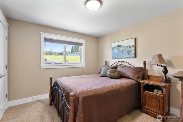 $1,599,000 | 576 Easy Street Northeast, Moses Lake, WA 98837