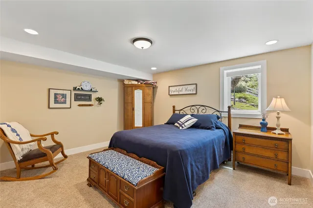 $1,599,000 | 576 Easy Street Northeast, Moses Lake, WA 98837