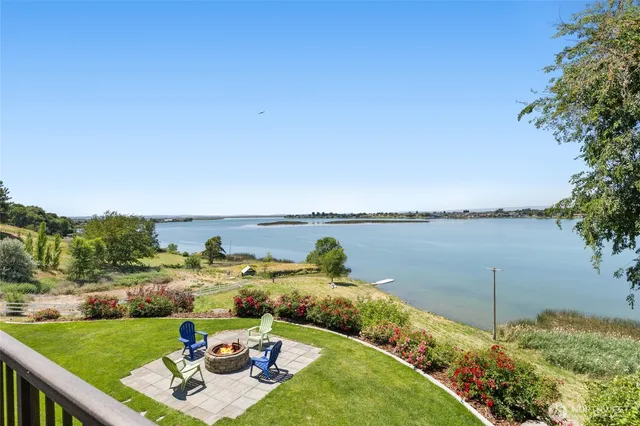 $1,599,000 | 576 Easy Street Northeast, Moses Lake, WA 98837