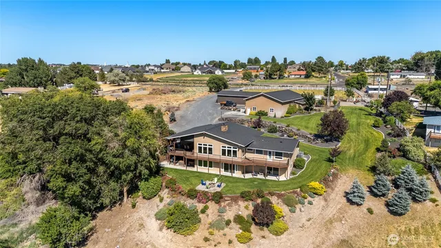 $1,599,000 | 576 Easy Street Northeast, Moses Lake, WA 98837