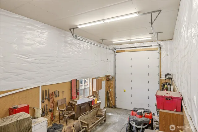 $1,599,000 | 576 Easy Street Northeast, Moses Lake, WA 98837