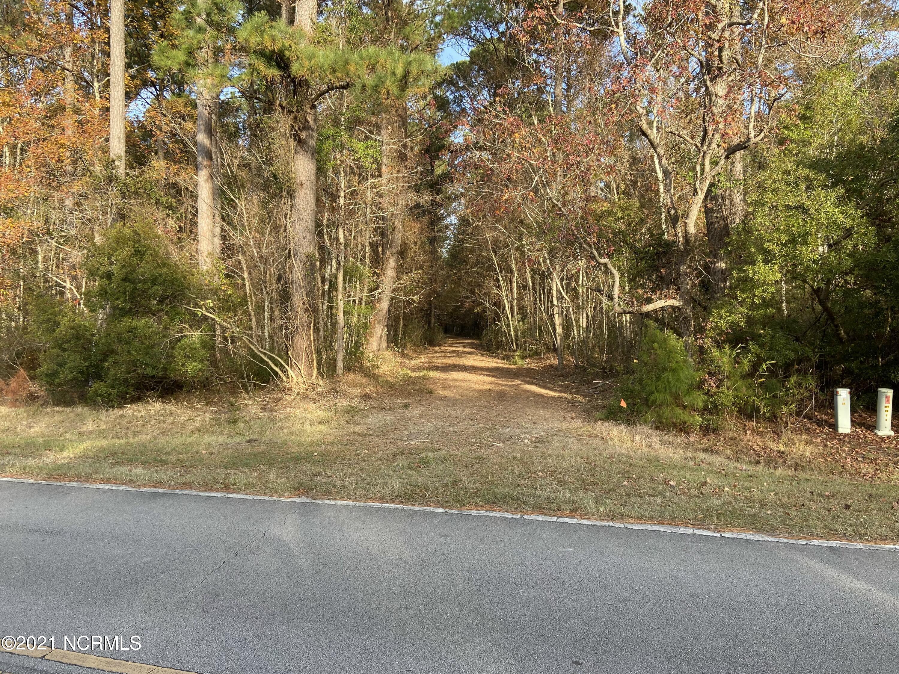 3 Schrams Beach Road Belhaven, NC 27810 - Photo 5 of 17 339E9620-7258-49B4-8314-3428AE2E8F56