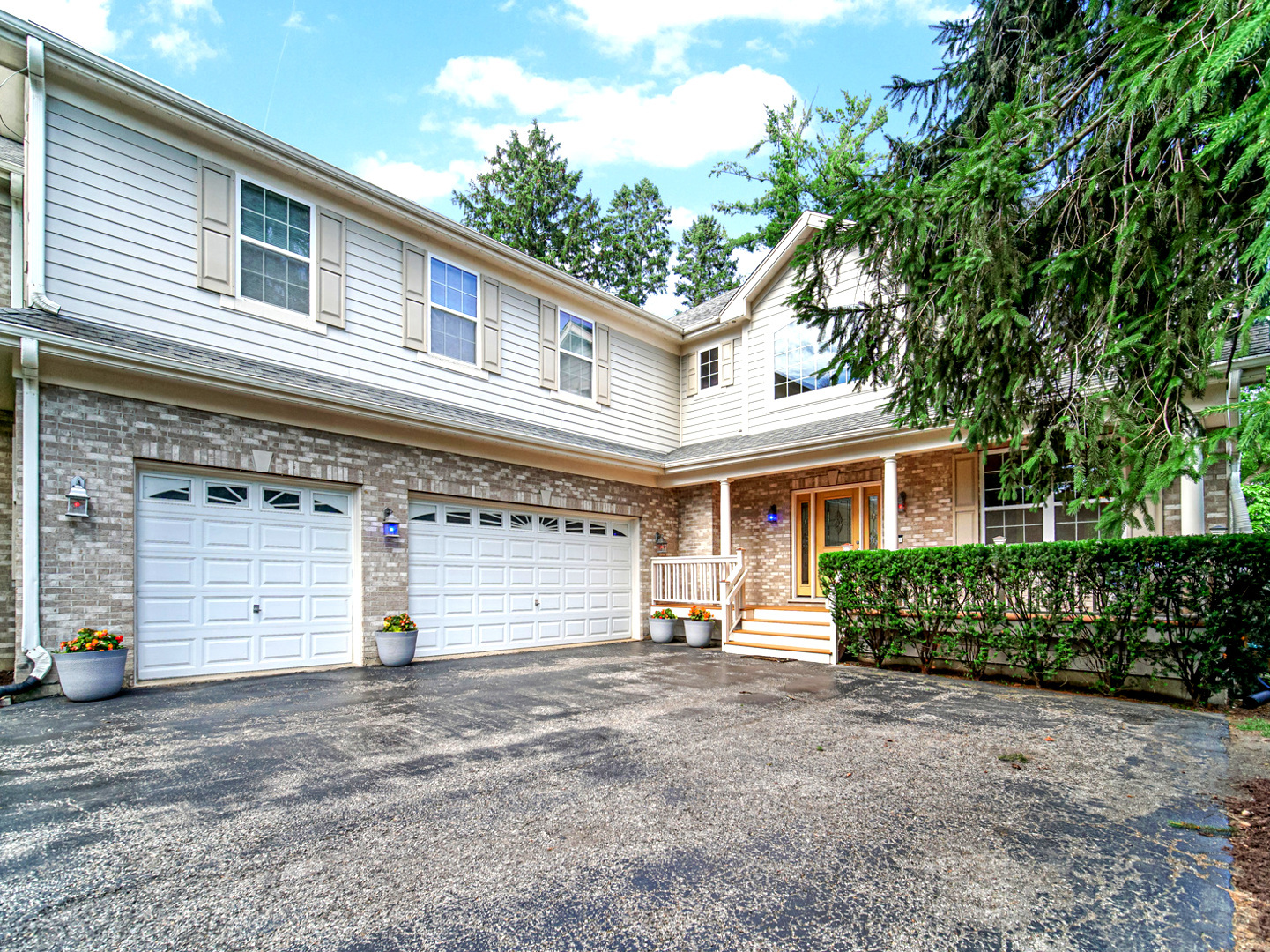 361 South Quentin Road Palatine, IL 60067 - Photo 2 of 39