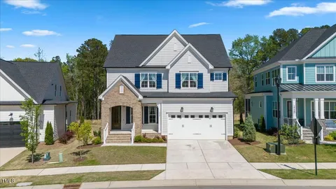 $640,000 | 1724 Deacon Fls Way, Wendell, NC 27591