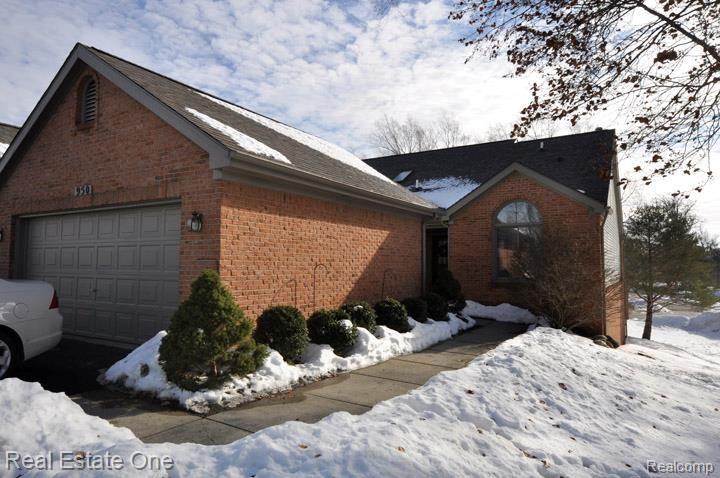 950 Ridge Court, Unit 142 Brighton, MI 48116 - Photo 1 of 23 Front
