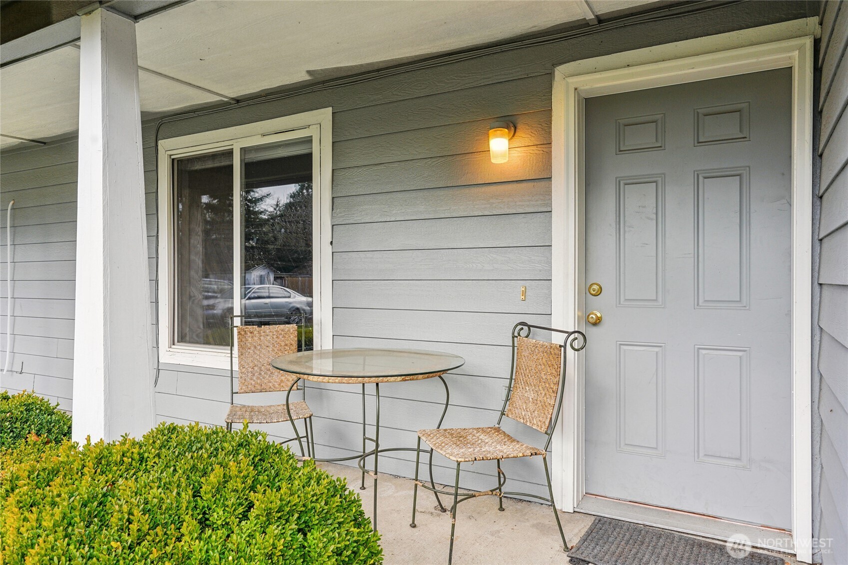 8605 Meadow Road Southwest Lakewood, WA 98499 - Photo 3 of 36 Gallery Image 3