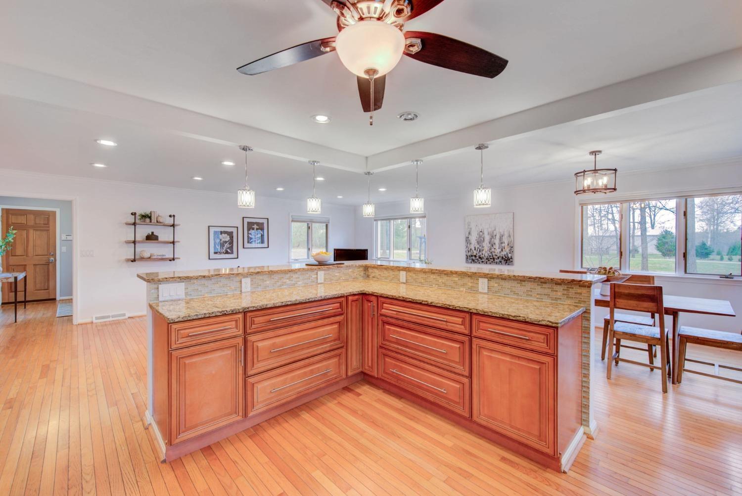 7962 Hopper Road Cincinnati, OH 45255 - Photo 7 of 42 Gallery Image 7