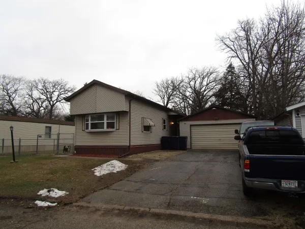 $129,800 | 125 Falling Creek Circle, Unit 125, Janesville, WI 53548