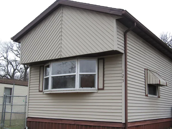 $129,800 | 125 Falling Creek Circle, Unit 125, Janesville, WI 53548