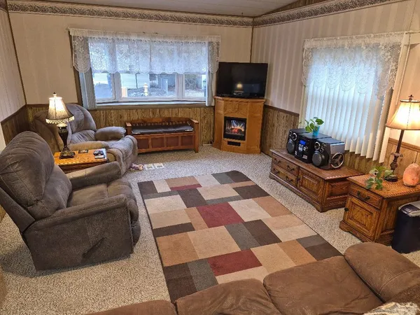 $129,800 | 125 Falling Creek Circle, Unit 125, Janesville, WI 53548