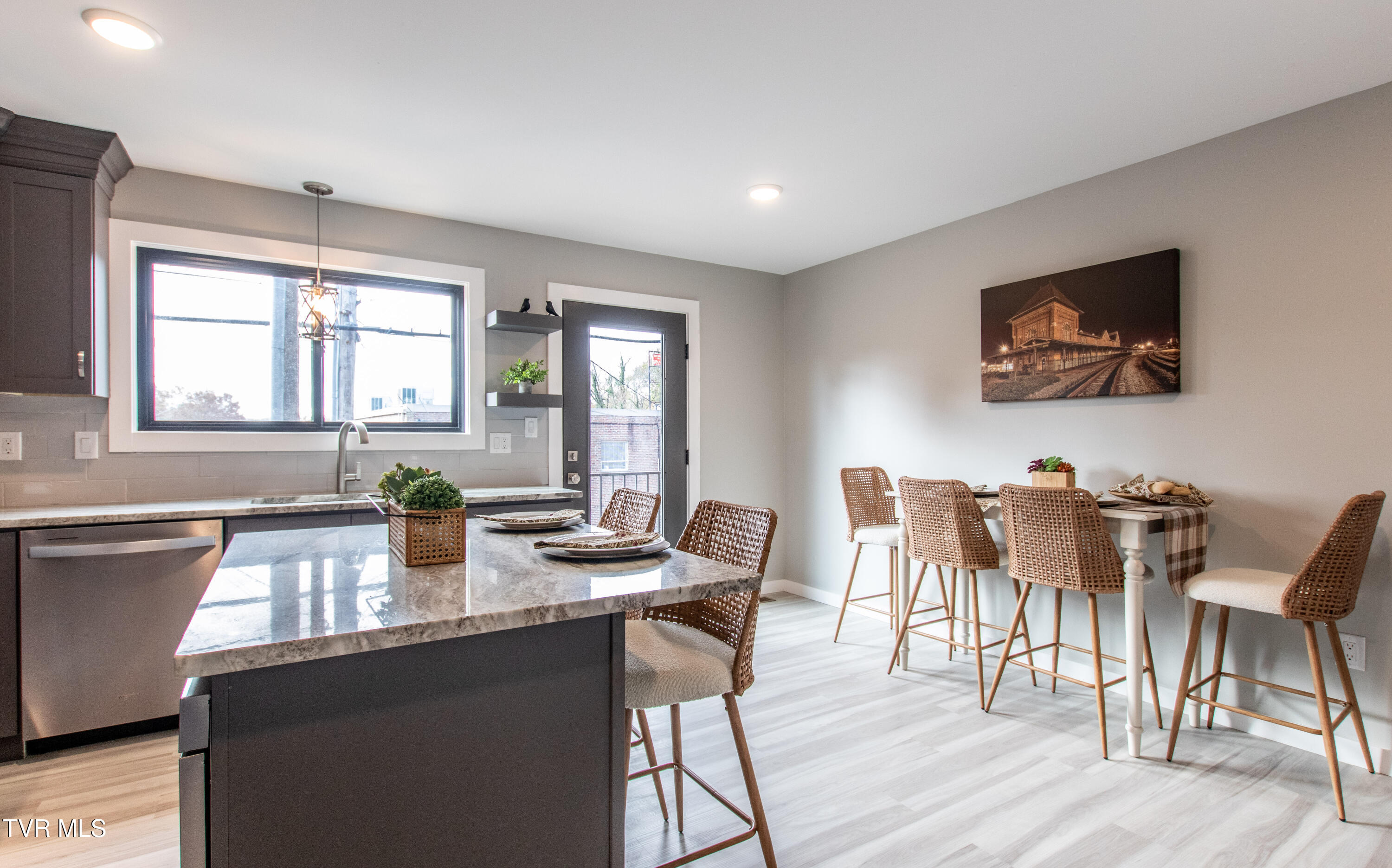 577 English Street, Unit 2 Bristol, TN 37620 - Photo 16 of 73 English-15a