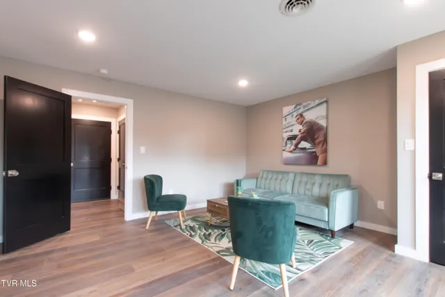 $1,900,000 | 577 English Street, Unit 2, Bristol, TN 37620