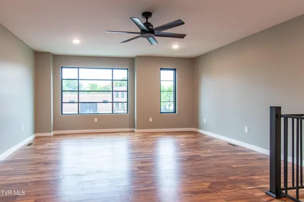 $1,900,000 | 577 English Street, Unit 2, Bristol, TN 37620