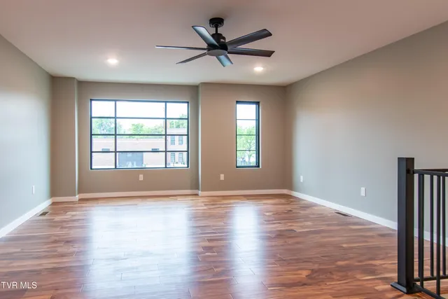 $1,900,000 | 577 English Street, Unit 2, Bristol, TN 37620