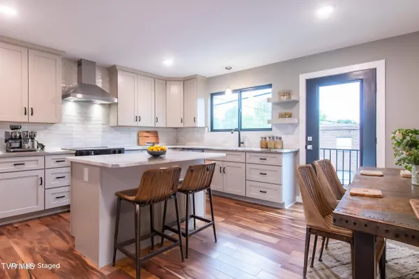 $1,900,000 | 577 English Street, Unit 2, Bristol, TN 37620