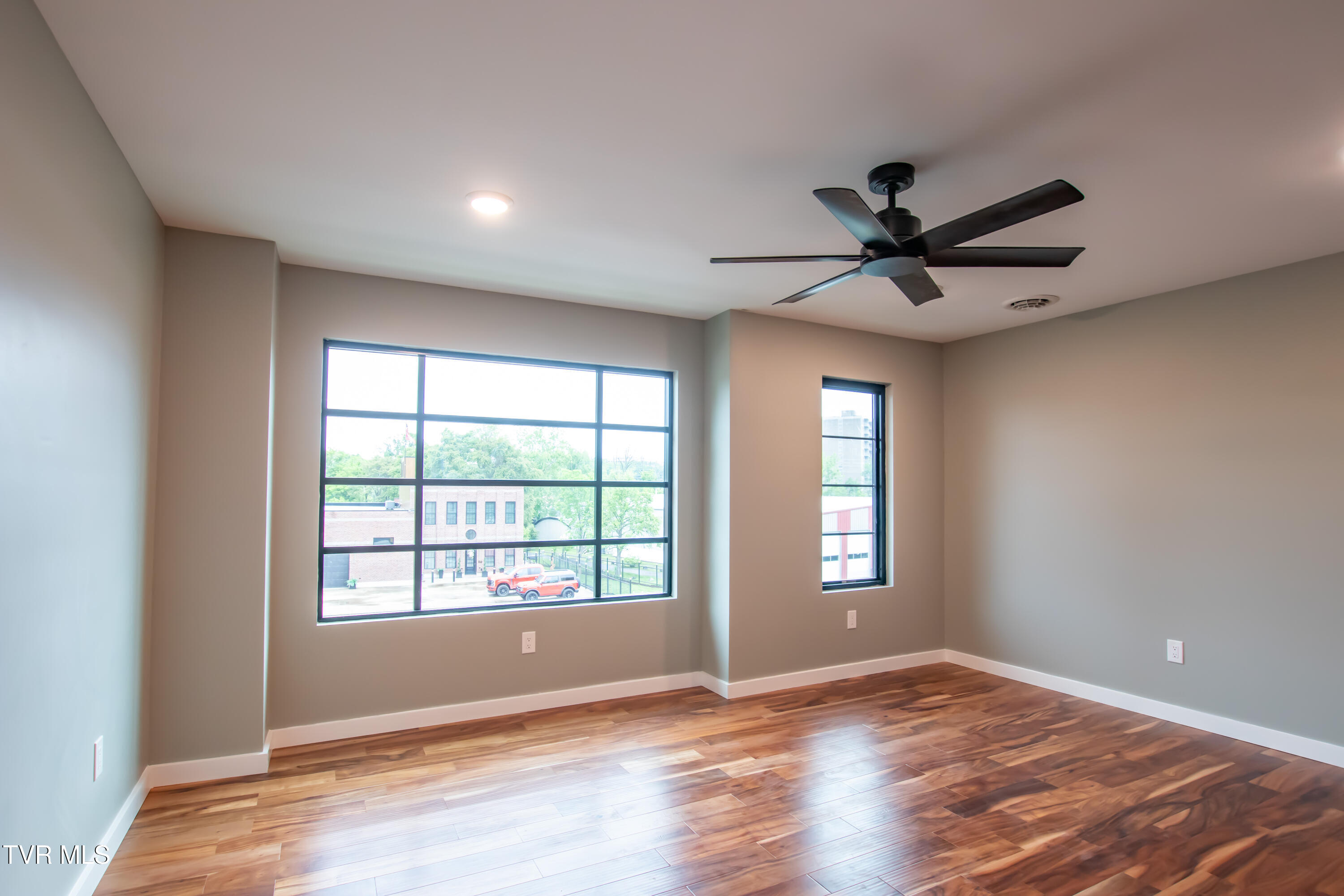 577 English Street, Unit 2 Bristol, TN 37620 - Photo 62 of 73 English-18