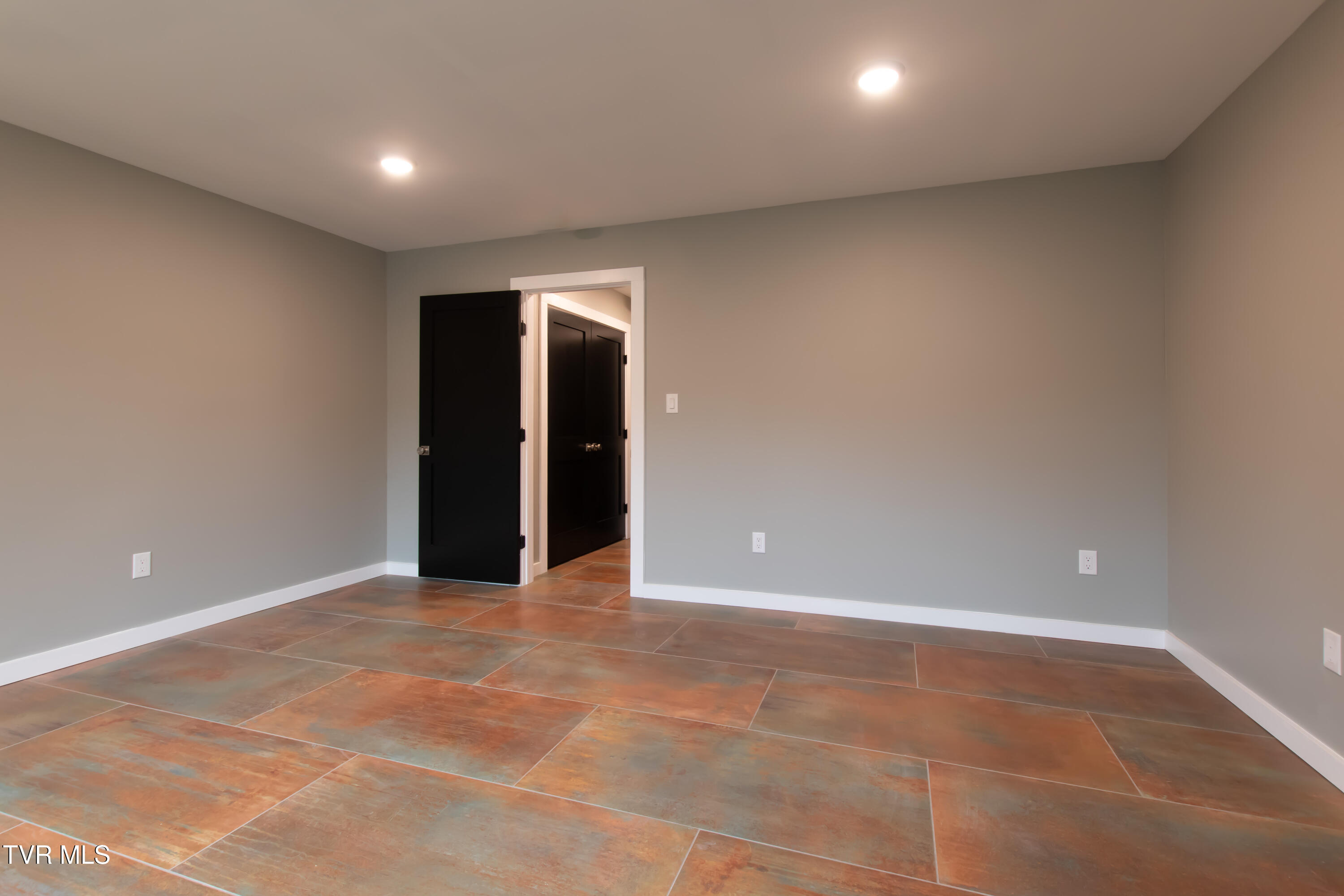 577 English Street, Unit 2 Bristol, TN 37620 - Photo 73 of 73 English-21