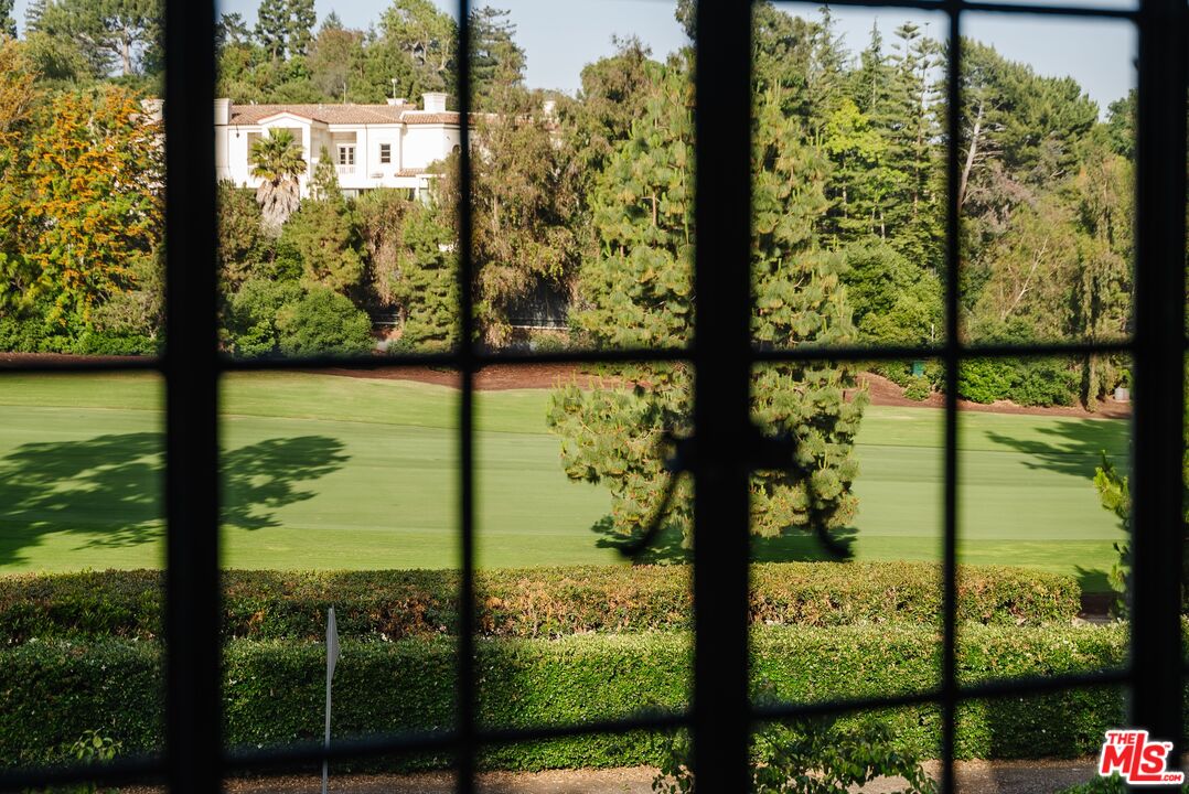 10950 Bellagio Road Los Angeles, CA 90077 - Photo 51 of 55