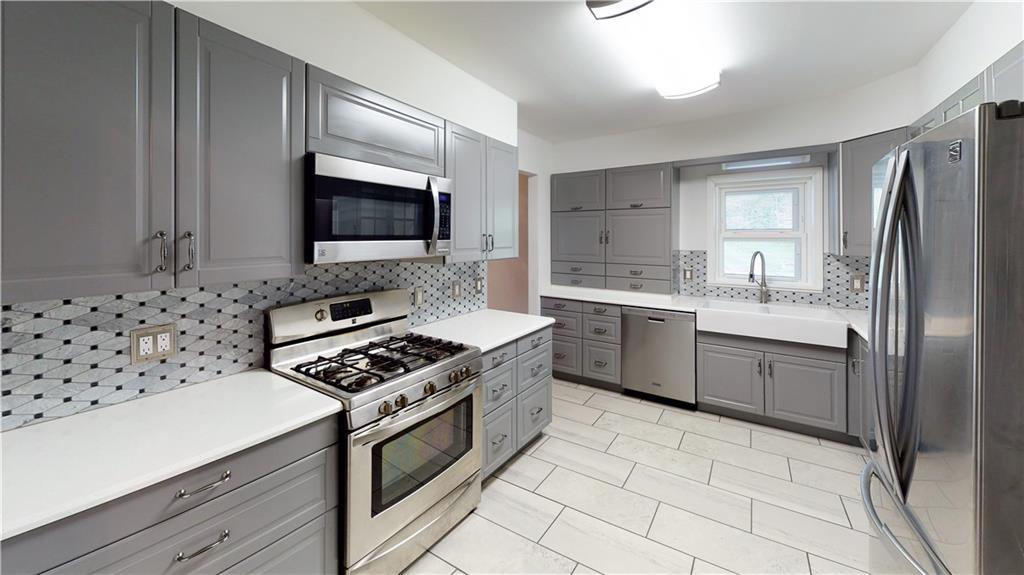 7169 Country Club Road Butler, PA 16001 - Photo 9 of 25