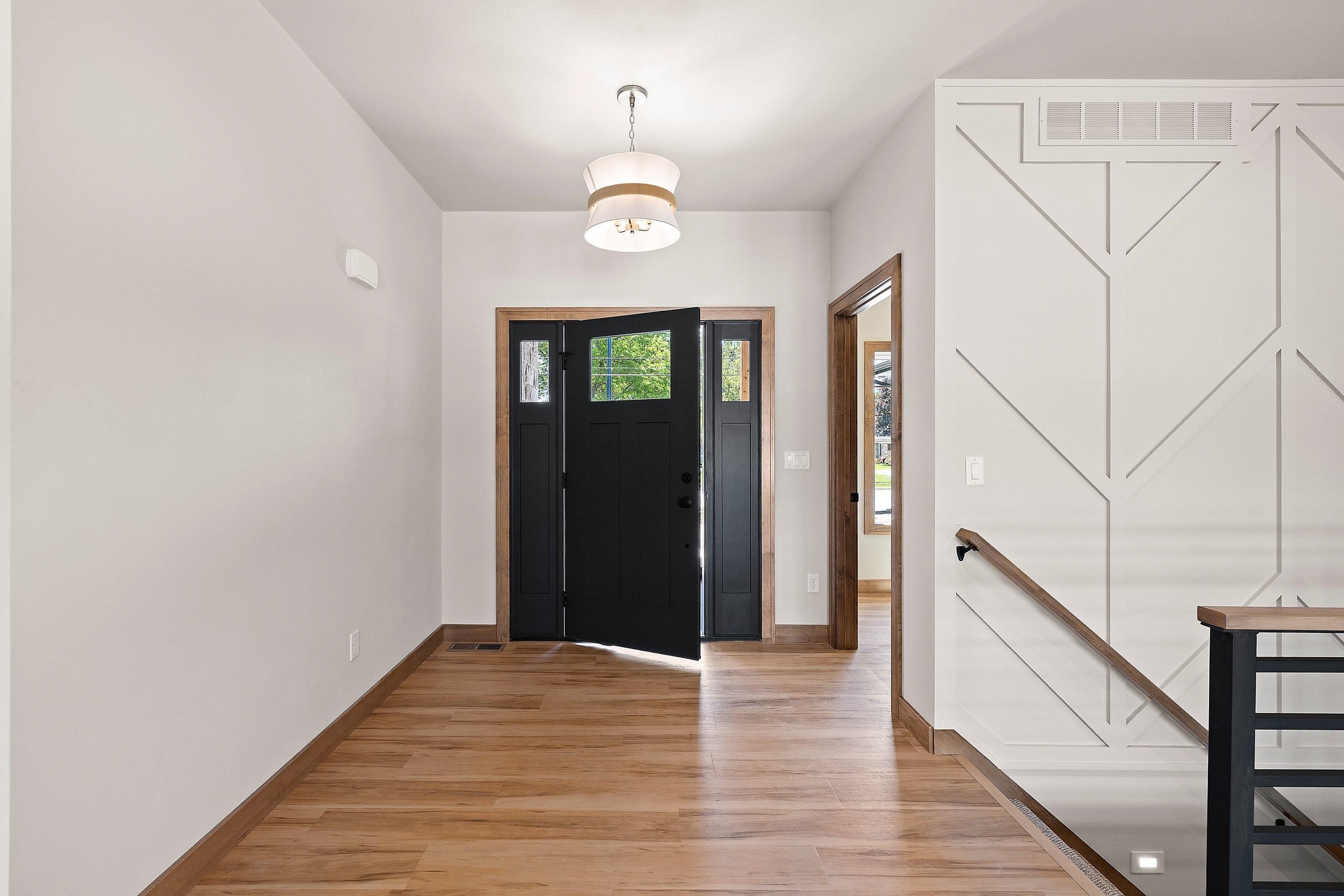 5728 West Spencer Street Appleton, WI 54914 - Photo 13 of 57