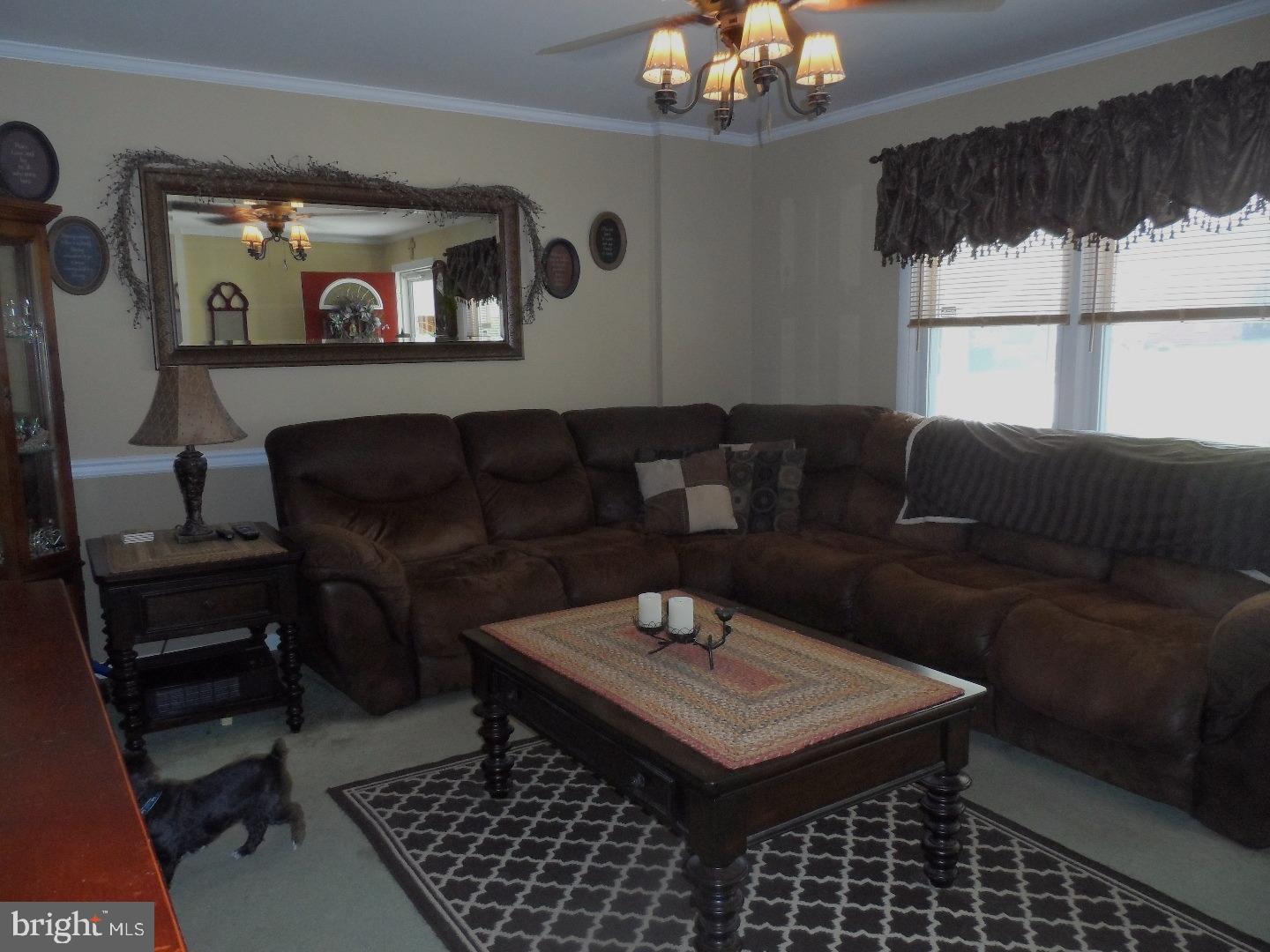 204 Hendel Street Reading, PA 19607 - Photo 5 of 15 Living Room