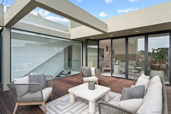 $6,195,000 | 2402 Camino Del Mar, Del Mar, CA 92014