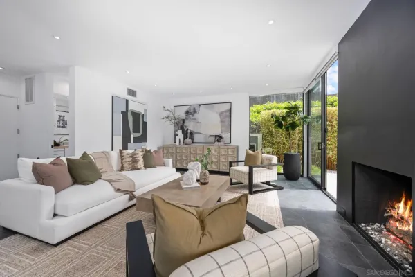 $6,195,000 | 2402 Camino Del Mar, Del Mar, CA 92014