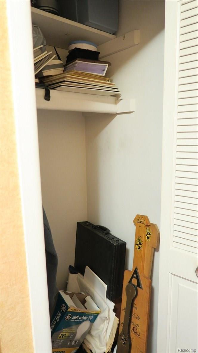 27129 Colgate Street Inkster, MI 48141 - Photo 55 of 66 IMG_4588.JPG